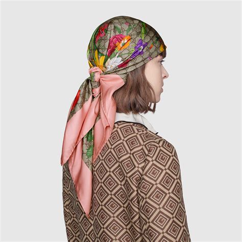 Gucci fiora scarf